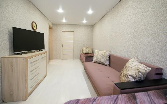 Квартира на Яшина 40 НаСутки35