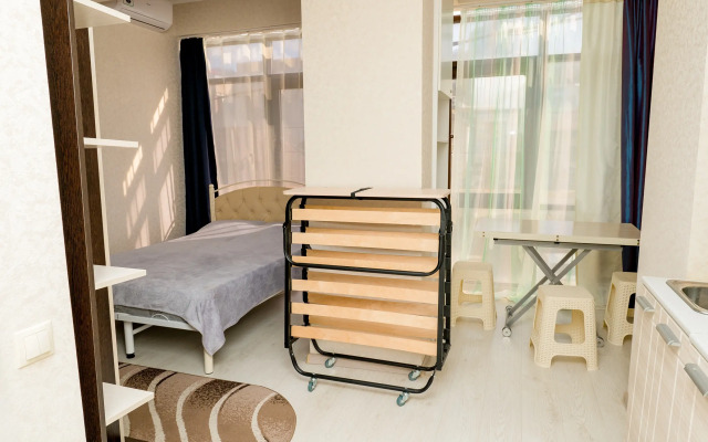 Studija u morja na Prosveshhenija Letnie nochi Apartments