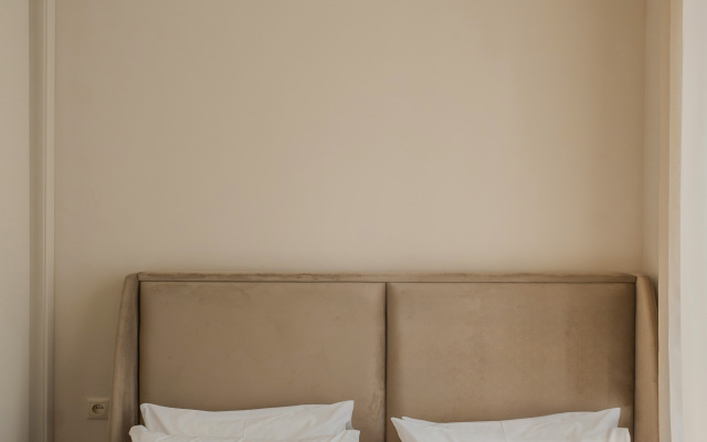 KeyGo #0080, 1 Bedroom, Saryan Street Apartments