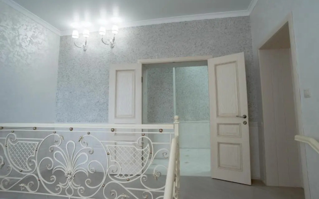 Vintazh Hotel