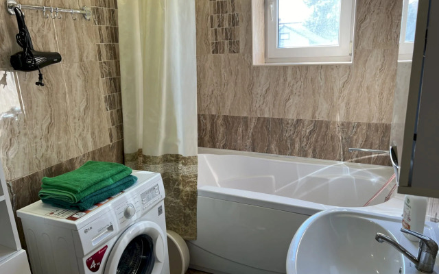 Апартаменты 387 Мичурина 7