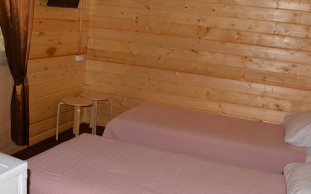 Mozhzhevelovyiy Ray Hotel