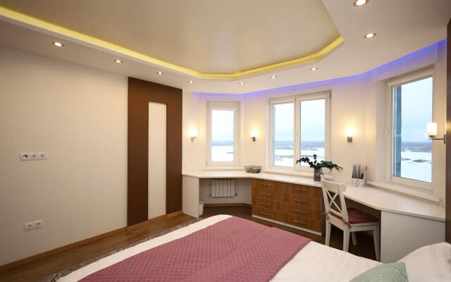 Na Volzhskoy Naberezhnoy 23 Flat