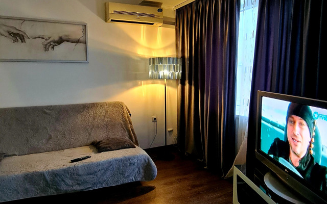 Uyutnaya 3kh Komnatnaya Ryadom s Parkom Flat