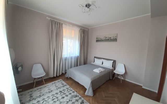 Na Klari Tsetkin 2 Tsentr Minska Vozle Gd Vokzala Apartments