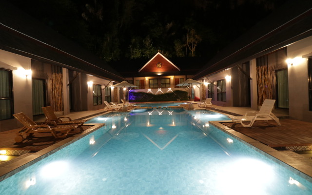 The Scene Cliff View Villas Hotel