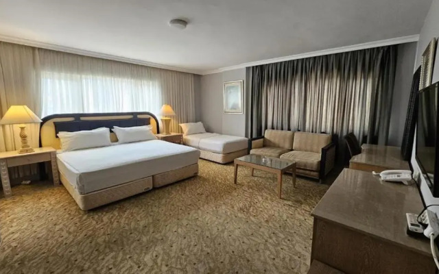 Sever Suites Hotel