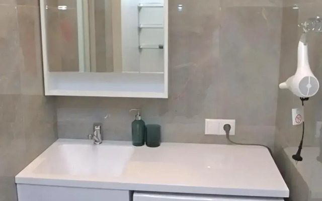 1-Komnatnaya v Hizhneimepetinskoy Buxte Flat