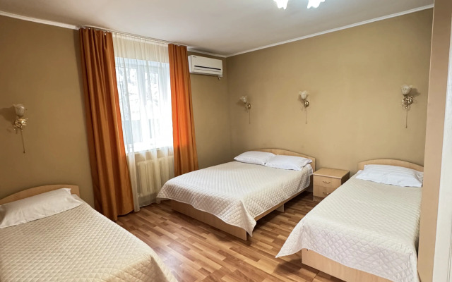 Na Kollektivnoj Guest House
