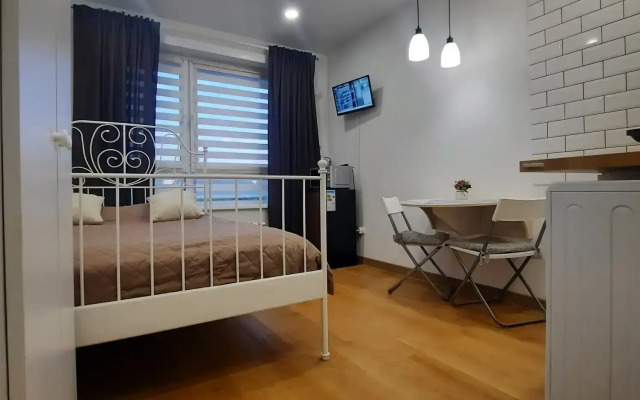 Studiya Ryadom s Metro Flat