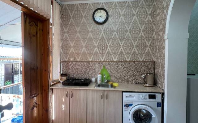 Апартаменты Азиза Гильядова 24