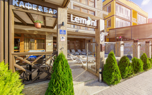 Lemoni Hotel