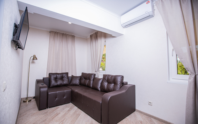 S Mandarinovim Sadom Private House