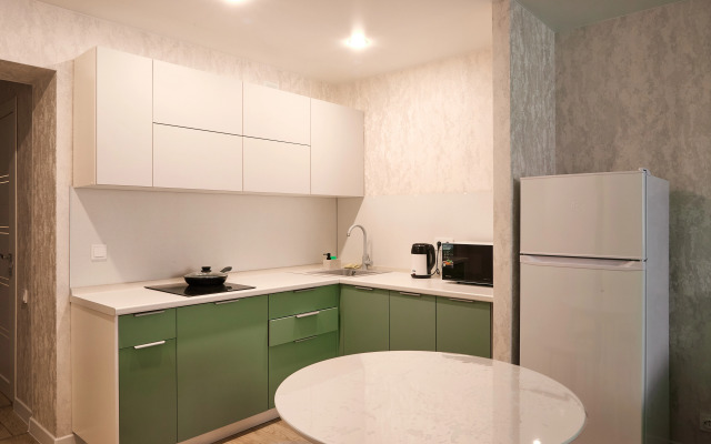 Апартаменты студия 5 на Симанина 14