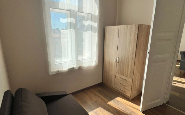 Kalvin Ter Home Apartments