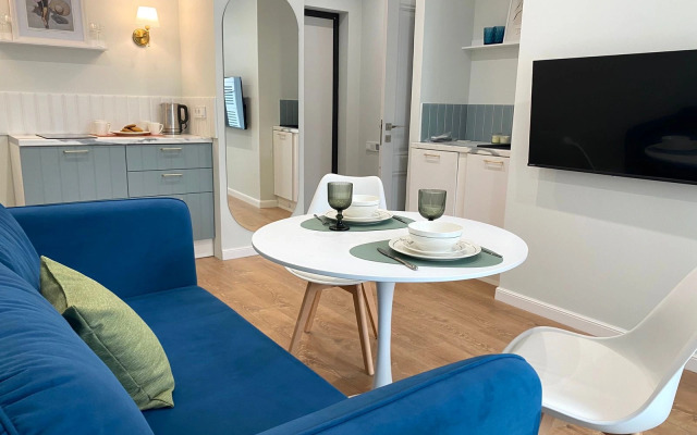 Uyutnaya S Sovremennym Remontom Flat