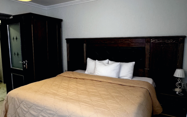 Arkhar Guest House