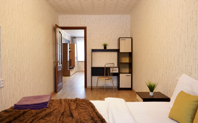 Na Ordzhonikidze 30 flat