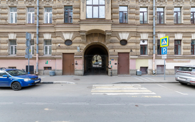 Апартаменты 2 спальни на Большой Московской 9