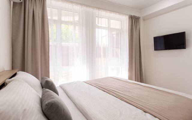 4.16 Studio Izumrud Flat