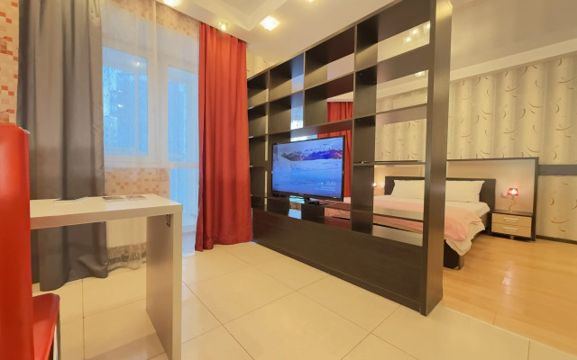 Tut Khorosho Na Surikova 53a 2 Flat