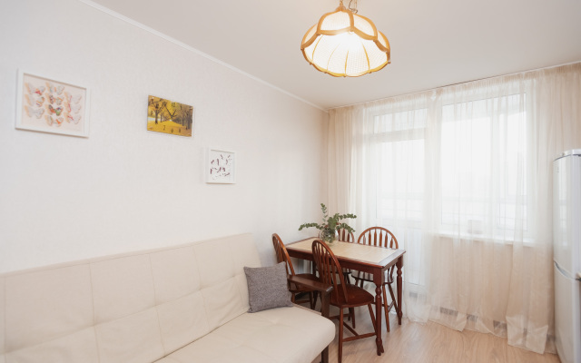 Квартира ApartHause у Южного Автовокзала и ТРЦ Мегаполис