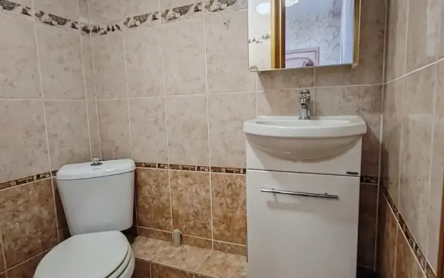 Частный дом г.Владивосток, ул.Джамбула, д.5 до 12 гостей