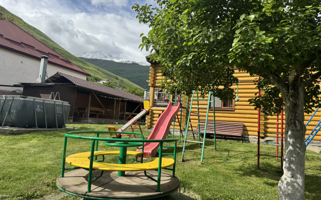 Частный дом Семейный Коттедж Тар