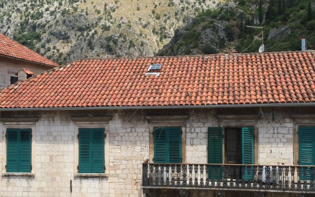 Kotor Old Town Apartment