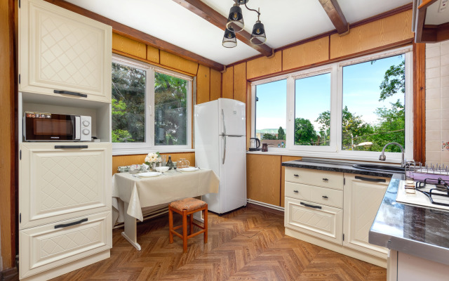 Квартира Двухкомнатная Квартира на Урицкого 12