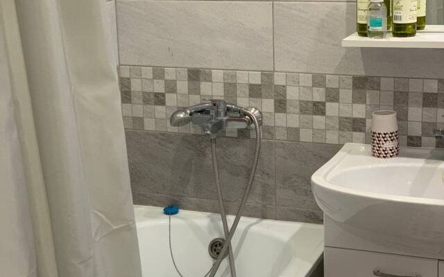 Апартаменты Приморская 35