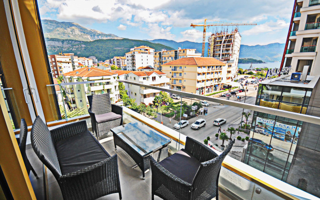 Апартаменты Sea Breeze Lux Sea View