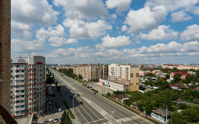 Loft-Studiya Na Maslennikova 78 Apartments