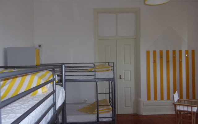 Hostel 402
