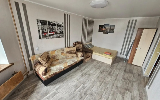 L.v.hotels Na Prospekte Lenina 88 Flat
