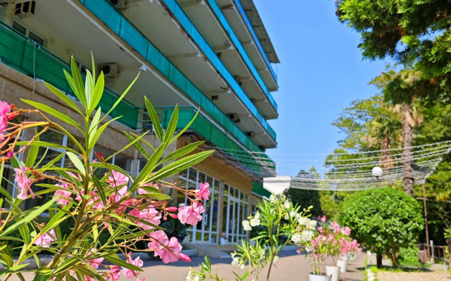 Yuzhnyij Hotel
