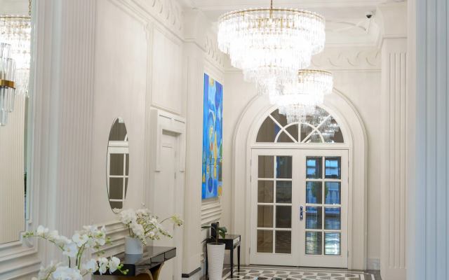 Dizaynerskie Matisse Apart s vydelennoy zonoy spalni Apartments