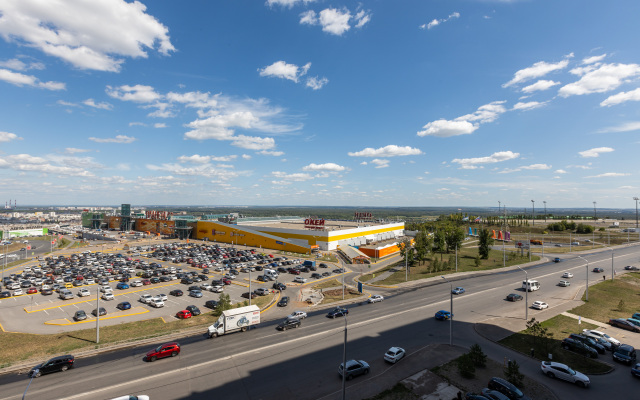 Sutkiufa Na Ulitse Entuziastov Apartments