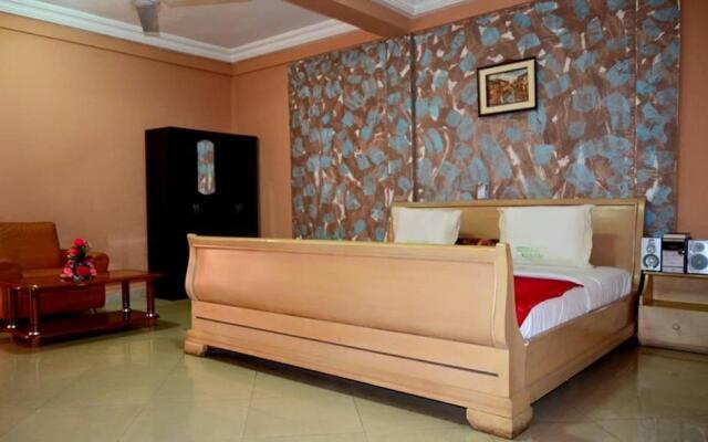 Yegoala Hotel