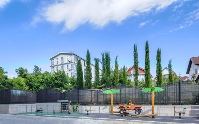 Квартира с бассейном на территории МореСолнцеАпарт