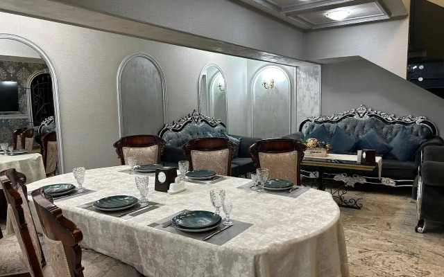 Отель Roma Yerevan & Tours