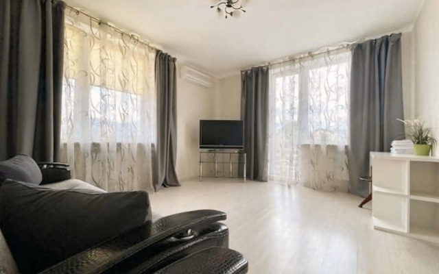 Prostornaya V Tsentre Goroda Flat