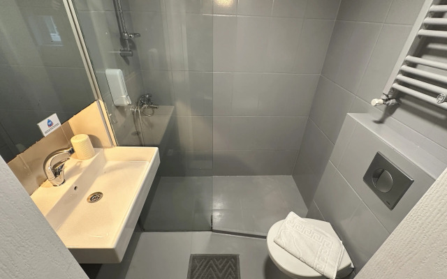 New Pera Hotel