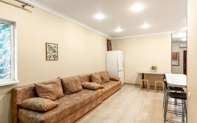 Na Chkalova 15 Flat