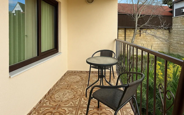 Lazurnoye. Kurortnye nomera Guest house
