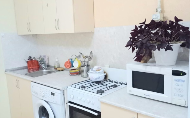 Apartamenty na Lazurnoy 13