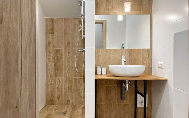 Апартаменты в Окружении Гор и Озера