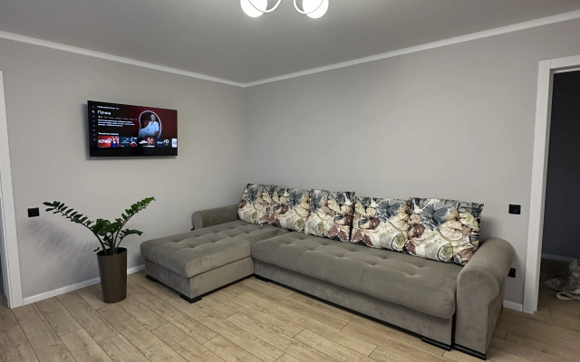 U Podnogya Gory Flat