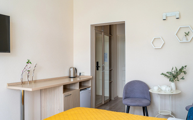 Апартаменты Red Apartments Покровский Парк Лайм