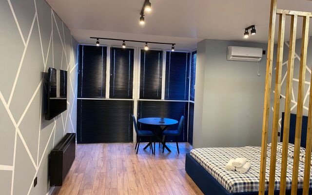 Na prospekte Oktyabrya 38 Apartments